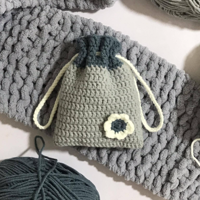 Handmade Cute and Beautiful Small Knitted Bag for Girls