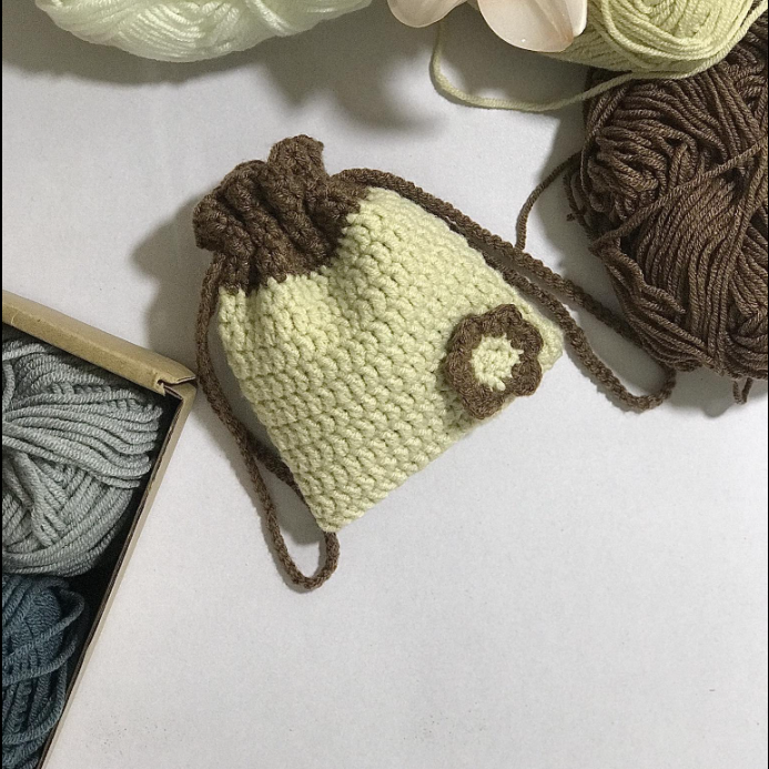 Handmade Cute and Beautiful Small Knitted Bag for Girls
