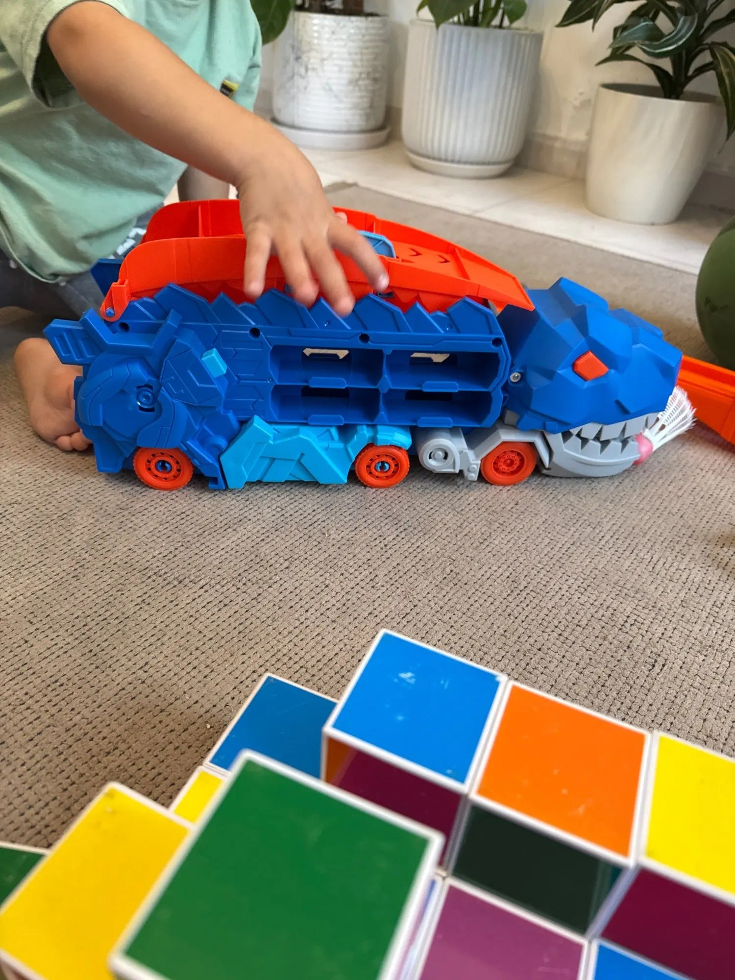 2-in-1 STEM Dinosaur Transport Truck with 2 Metal Cars, Safe for Ages 4+