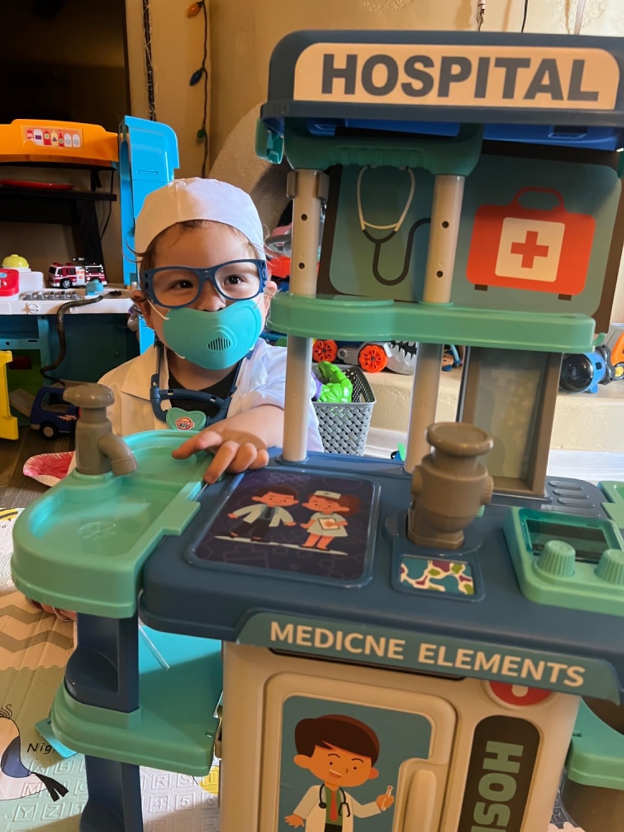 22 Pcs Educational Pretend Medical Station Set Doctor, Realistic Tools, Foldable Trolley, Safe for Kids 3+