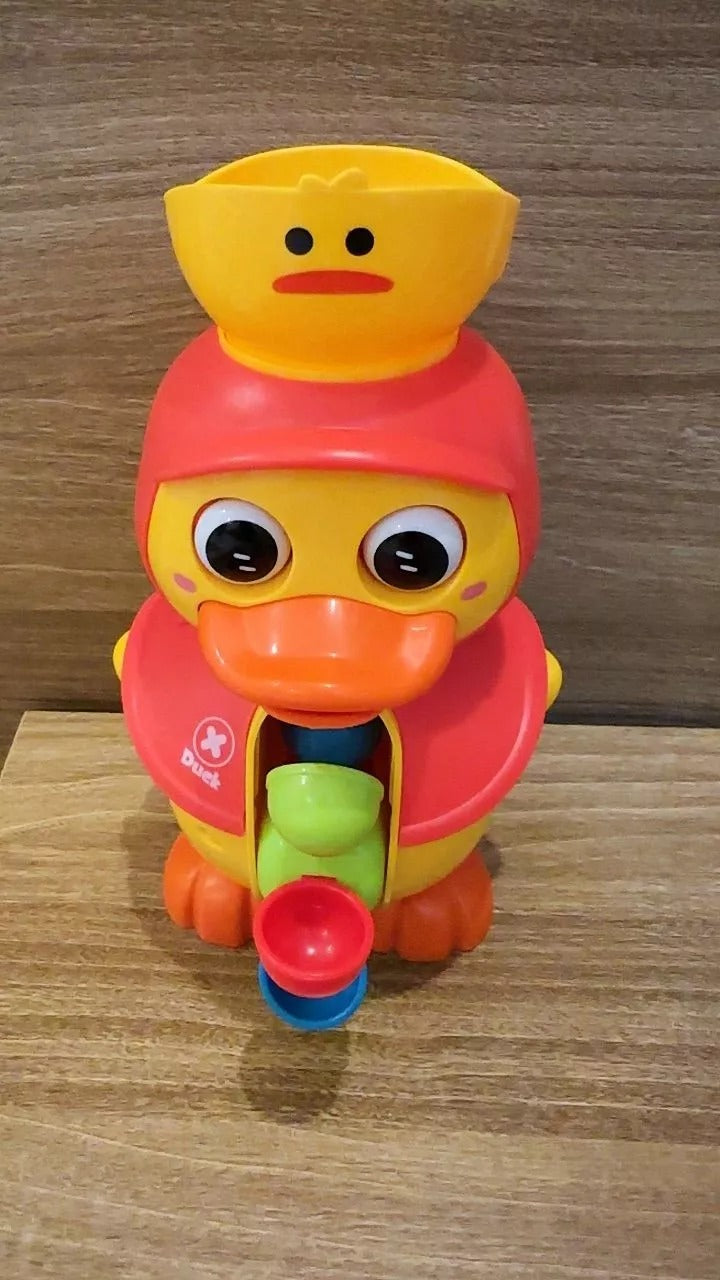 Duck Bath Toy with Rotating Water Wheels, Wall Suction, No Batteries Required, Safe for Ages 1+