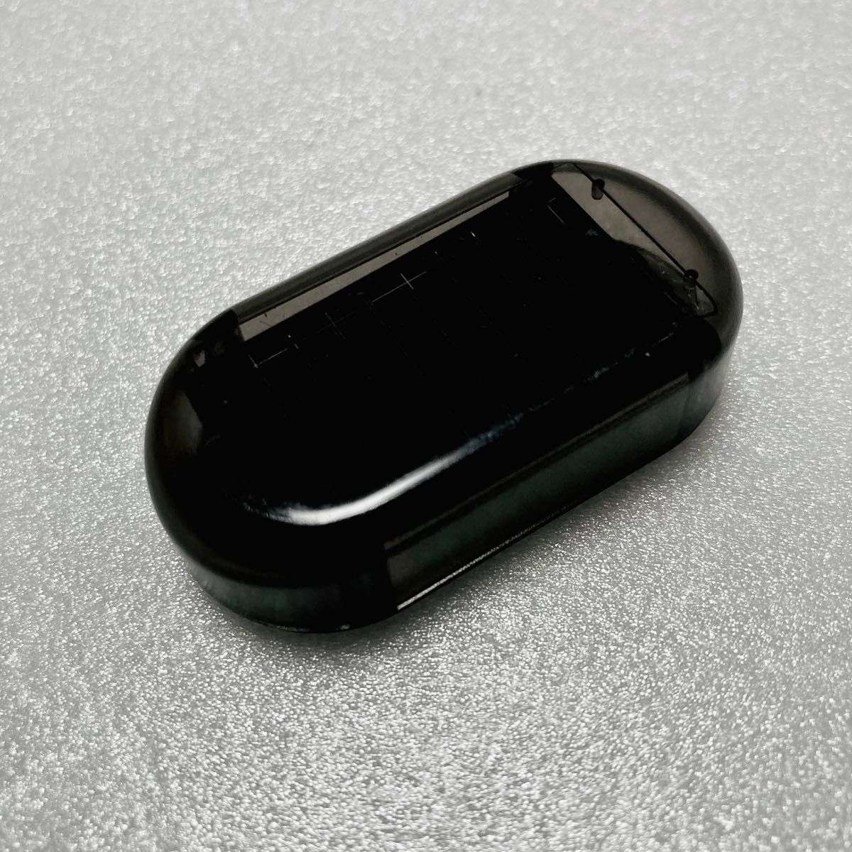 Electromagnetic Snow Removal Device Uses USB Rechargeable To Melt Ice And Snow On Car Windows