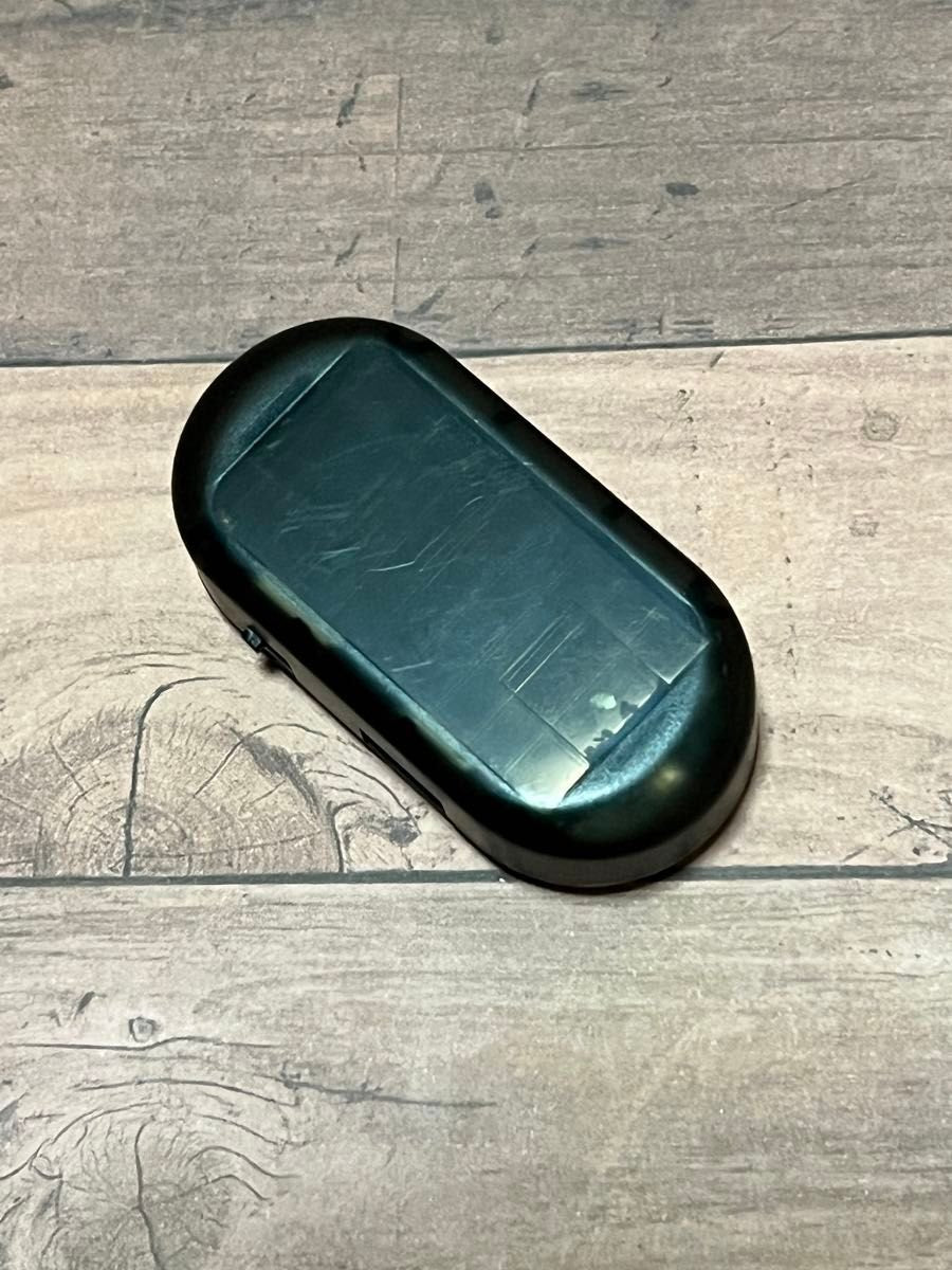 Electromagnetic Snow Removal Device Uses USB Rechargeable To Melt Ice And Snow On Car Windows