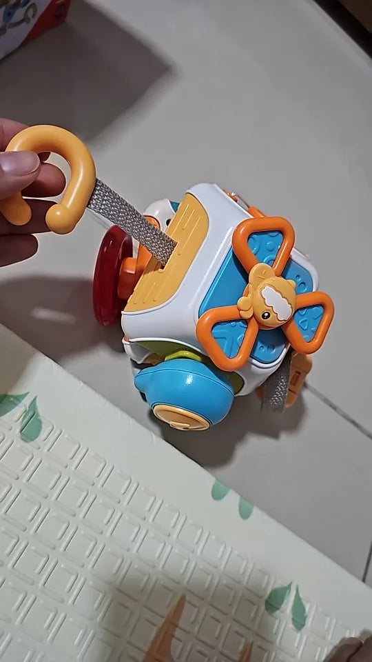 Montessori Busy Cube, Child-Friendly Wooden Sensory Toy, Fine Motor Skill Development, Safe for Ages 2+