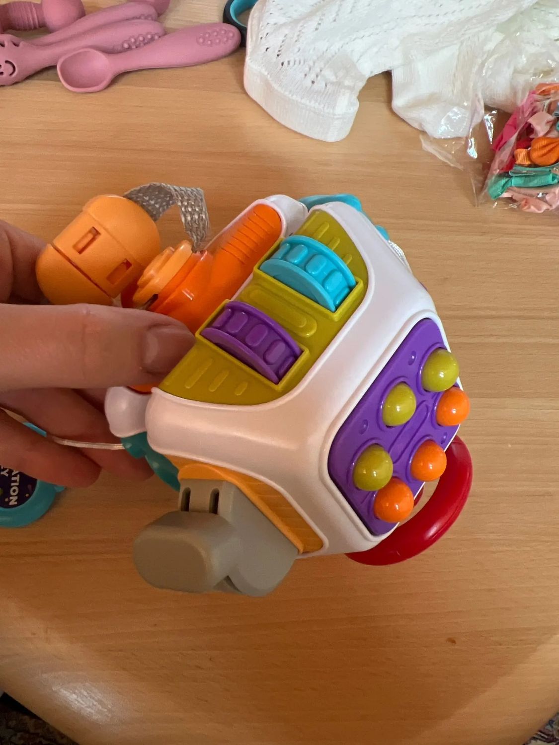 Montessori Busy Cube, Child-Friendly Wooden Sensory Toy, Fine Motor Skill Development, Safe for Ages 2+
