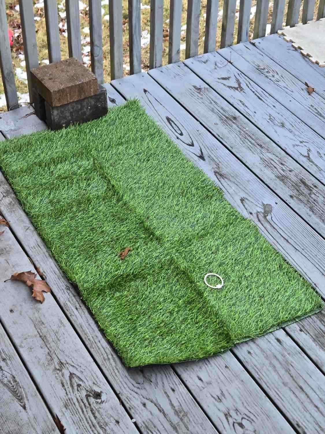 Realistic Artificial Grass, Durable Synthetic Turf for Indoor & Outdoor Landscaping