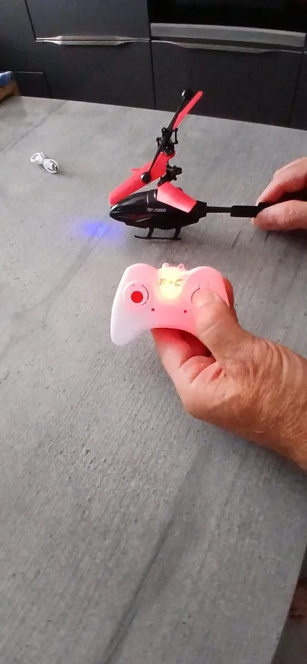 Remote Control Helicopter with Lightweight, Durable Design, Remote Control, LED Night Lights, Safe for Age 14+