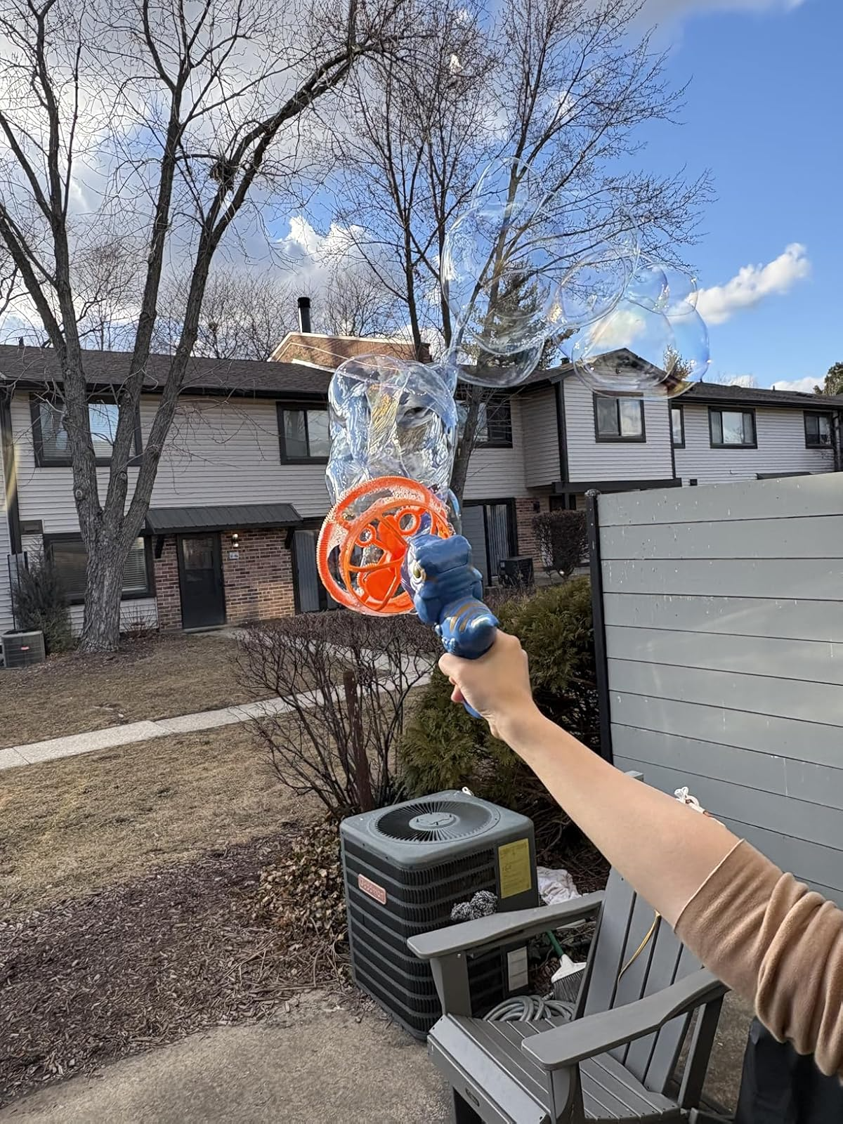 Soap Bubble Gun Dinosaur, Electric Automatic Bubble Machine Toy, Safe for Ages 3+