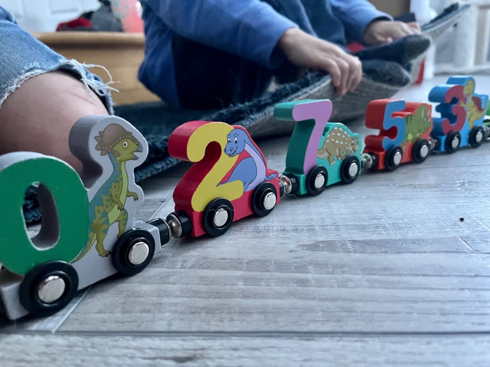 Train Number Wooden with Dinosaur Design, Magnetic Connect, Montessori Learning, Safe For Ages 4+