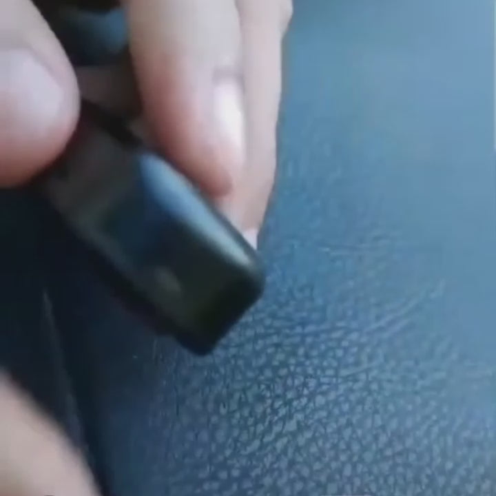 Electromagnetic Snow Removal Device Uses USB Rechargeable To Melt Ice And Snow On Car Windows