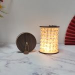 Elegante faltbare LED-Tischlampe mit Touch-Bedienung